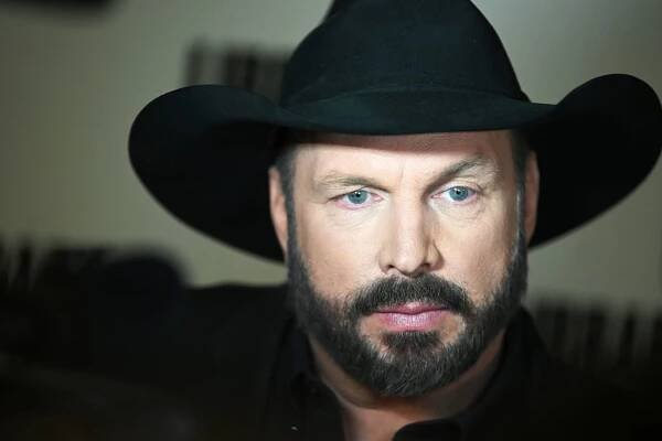 Garth Brooks Fights Back Against Sexual Assault Allegations and Performs in Vegas