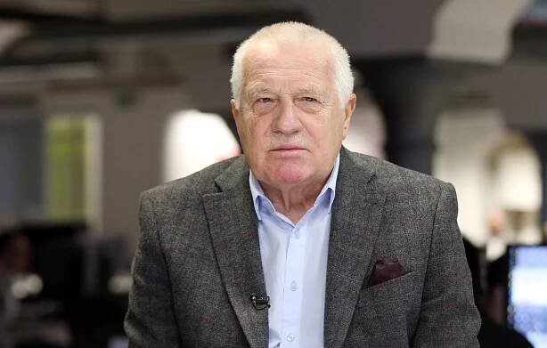 Exprezident Klaus o podpoře Zemana: Drahoš není želé, ale na Hrad nemá