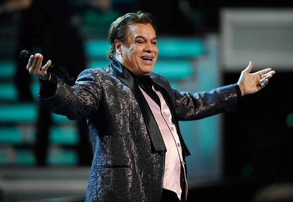 Juan Gabriel dead at 66; Mexican music icon wowed crowds at last concert