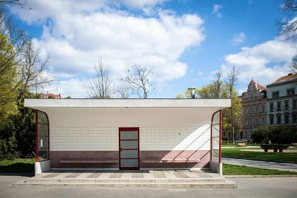 Ochutnávkové procházky Brnem jako unikátní zážitek Brno in Blue S esencí města, s architekturou i s ochutnávkou.