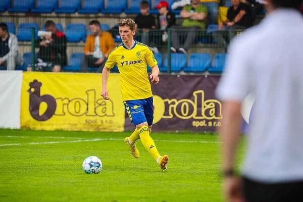Fotbalisté Zlína (žluté dresy) ve 27. kole FORTUNA:LIGY vyzvali Sigmu Olomouc.