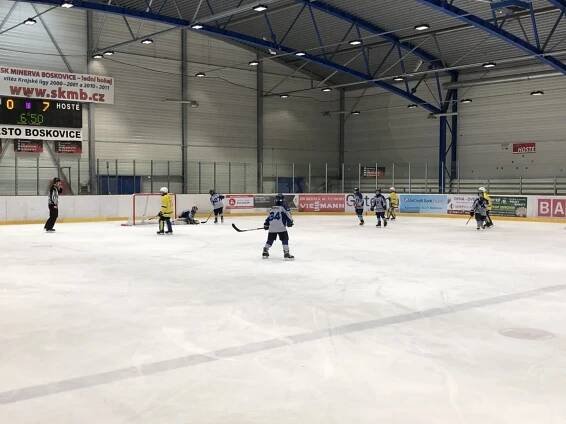 Mistrovské utkání MBK Vyškov vs HC Lvi Břeclav | Městský Bruslařský Klub Vyškov