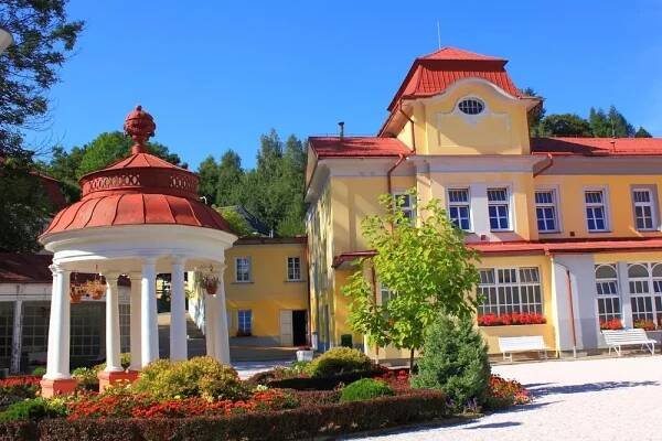 Penzion v Lázních Libverda se snídaní či polopenzí nebo bazénem | Slevomat.cz