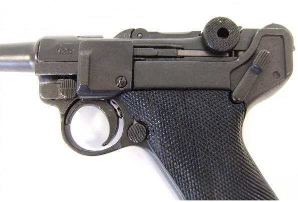 Pistole Parabellum Luger P08 - dekorační replika DENIX D-1143 L-11