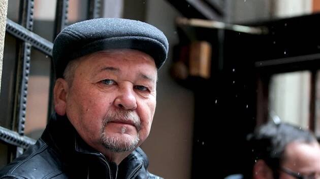 Ze soudního jednání byl 15. února 2012 Gustav Urbánek, otec Simony Monyové,...
