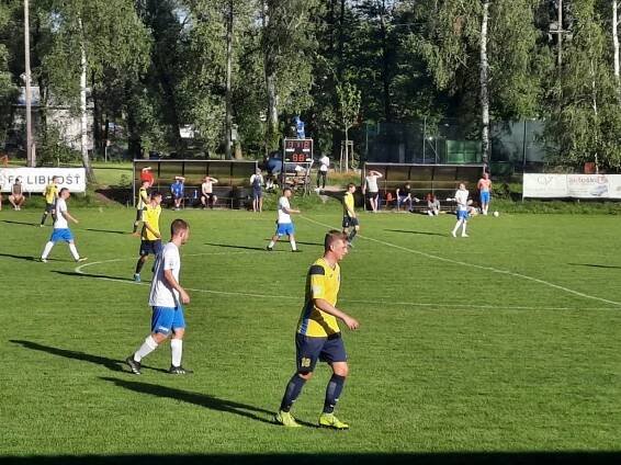 OBRAZEM: Patnáct let v dresu Libhoště. Dojatý „Eki“ po derby ukončil kariéru