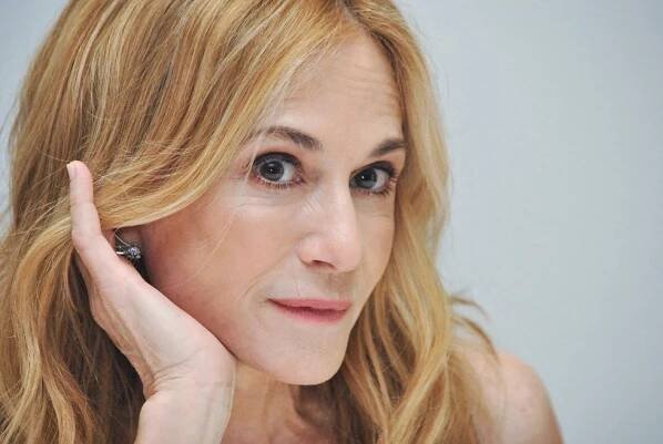 Oscarová herečka Holly Hunter (60): Svlékla se před kamerou!