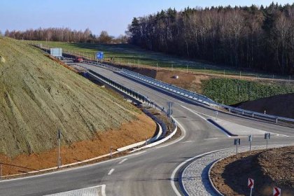 Nový úsek Západního okruhu v Plzni je hotový. Podívejte se, jak se po něm pojede