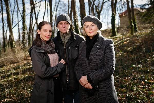 Česká televize na podzim uzavře Případy 1. oddělení. Chystá také komedie o zdraví a Zločin na hranicích