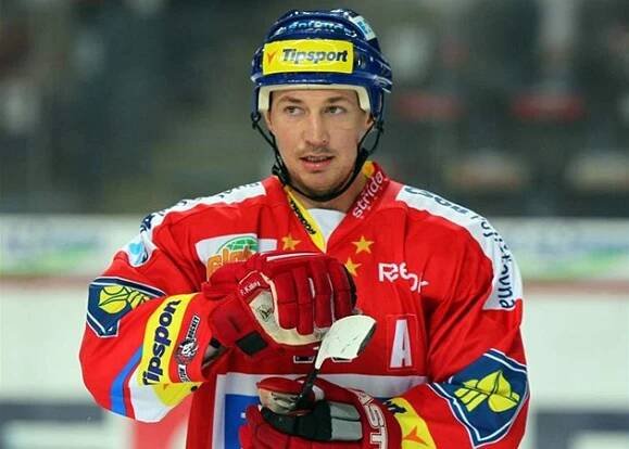 František Kaberle vystřelil Carolině poslední Stanley Cup 1