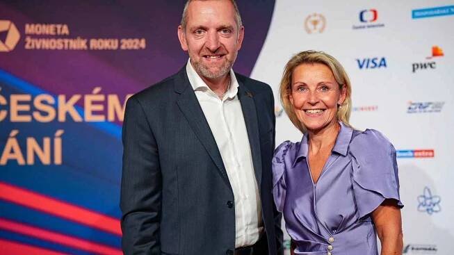 Pavel Hrstka ze společnosti CityZen a Olga Pospíšilová, pěstitelka levandule.