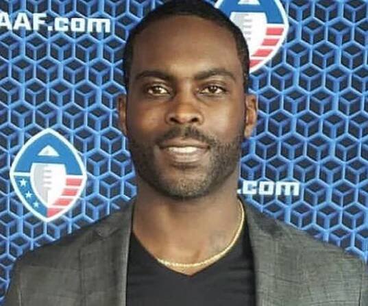 Michael Vick Biography - Facts, Childhood, Family Life & Achievements