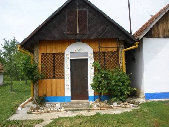 Vlčnov -vinné sklepy