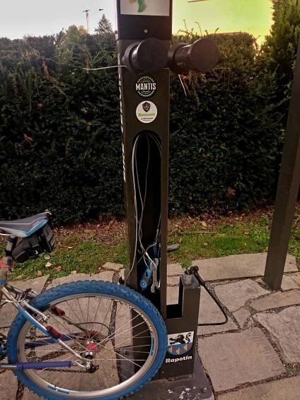 Nabíjecí stanice pro elektrokola foto 6