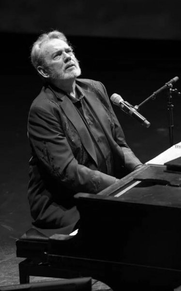 jimmywebb-palacetheater-manchester-nh-2023-15