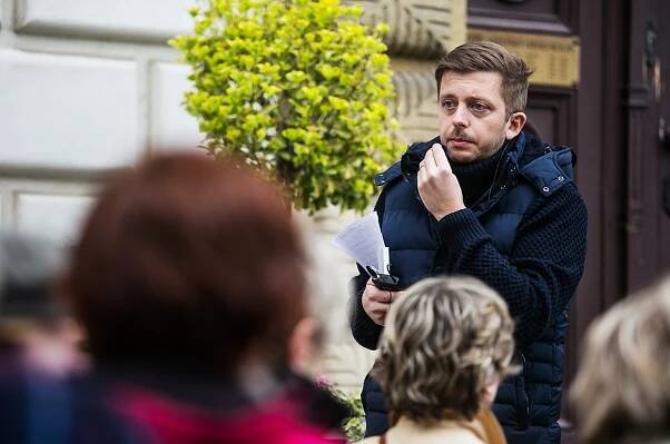 Foto: V Kolíně se prošli se starostou Rakušanem :: Regionální zpravodajství