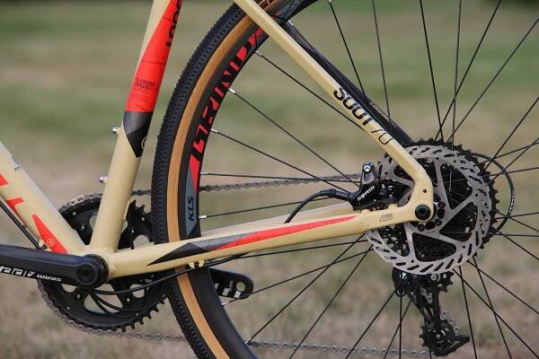 Kellys Soot 70 - Technika - Redakční foto - Fotogalerie - MTBS.cz
