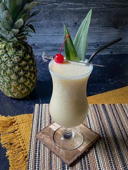 Creamy & Tropical Frozen Piña Colada Cocktail Recipe