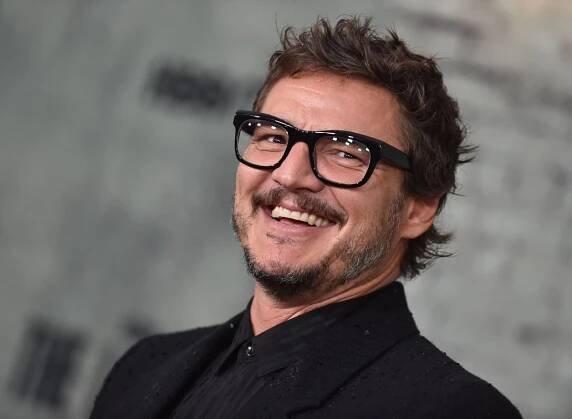Pedro Pascal’s Starbucks Order Has an Alarming Amount of Caffeine, Dietitian Says