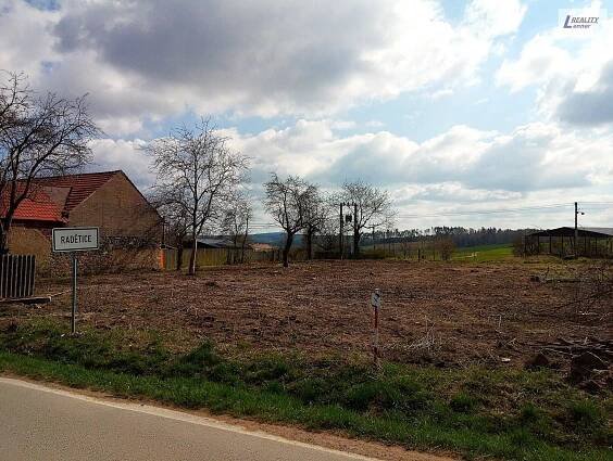 Prodej stavebního pozemku 1720m2 Radětice