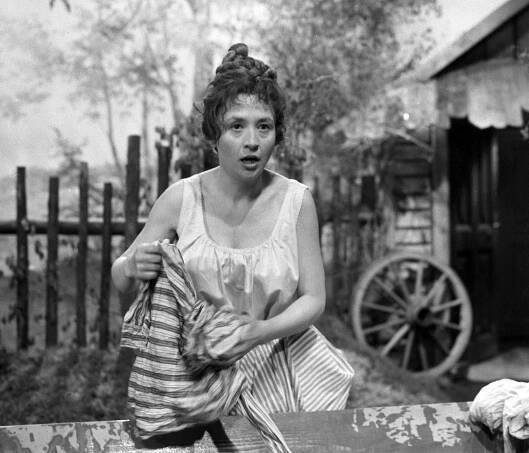České pohádky - O hloupé ženě - Z filmu - Karolina Slunéčková