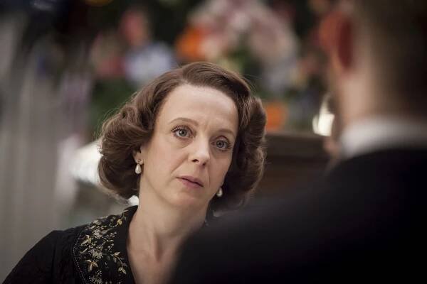 Amanda Abbington