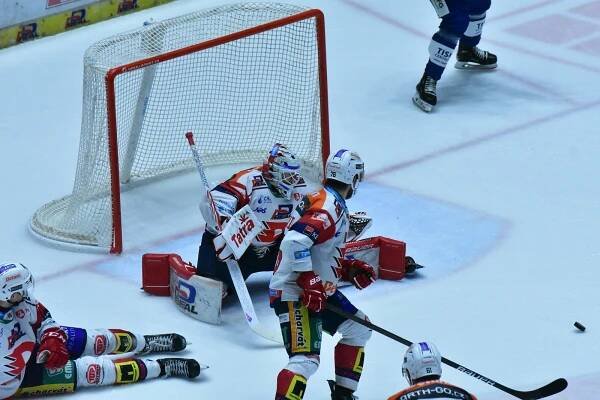 Pardubice vs. Brno: Finále extraligy a střet dvou měst, jako srážka dvou světů