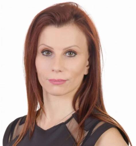 Petra Rédová Fajmonová, B.Sc. (* 31. října 1975 Přílepy) je česká politická aktivistka a zdravotní sestra ve Velké Británii, kde absolvovala VŠ studium v oboru neurovědy. V roce 2022 podepsala Chartu 2022 a vstoupila do politické strany PRO 2022, kde působila do listopadu roku 2023 jako předsedkyně Jihomoravského kraje. Ve volbách do Evropského parlamentu v červnu 2024 kandidovala za SD-SN v hnutí STAČILO. Mandát však nezískala. ▬ Od září 2024 je zastupitelkou Jihomoravského kraje, zvolena byla jako nestraník za SD-SN za koalici STAČILO.