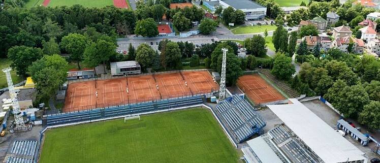 Fotbalový stadion Františka Kloze | Sportovní areály města Kladna