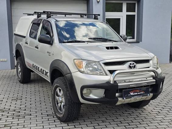 Toyota Hilux 2.5D-4D 4x4 Double Cab SUV