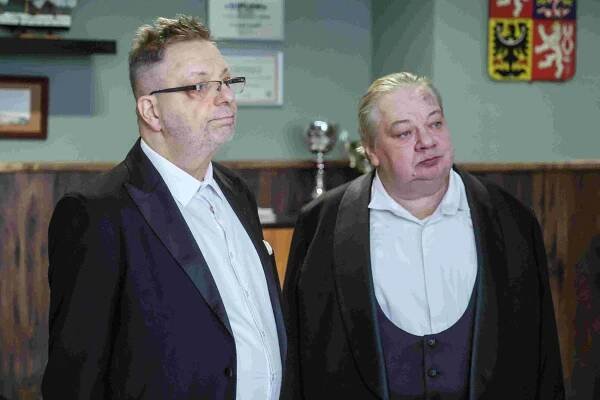 Úmrtí Norberta Lichého (†59) zasáhlo Evu Burešovou i jeho televizní manželku ze Slunečné: Miláček i splněný herecký sen