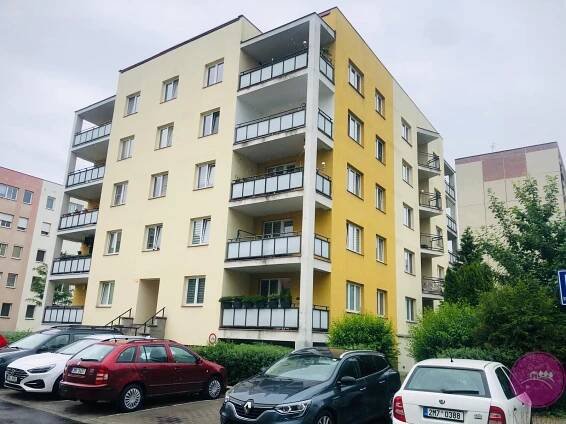 Pronájem novostavby vybaveného bytu 2+kk na ulici Peškova v Olomouci