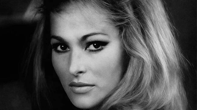 Vystoupila z moře jako Venuše a svět oněměl: Ursula Andress, první Bond girl