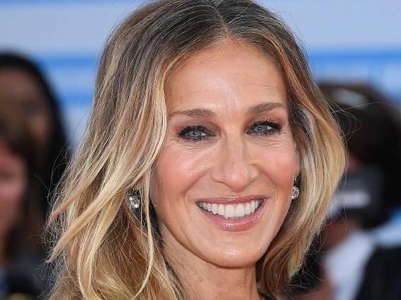 Sarah Jessica Parker Just Brought 1999 Carrie Bradshaw Back With This Blonde Blowout — See the Photos