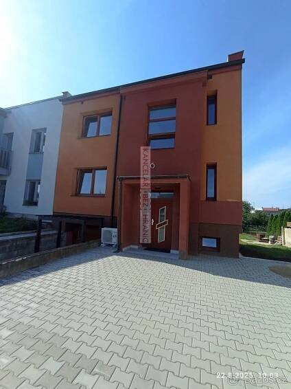 Pronájem bytu 3+1,81 m2 s garáží,Kunovice - Uherské Hradiště