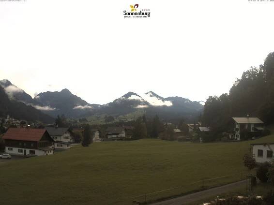Webcam Riezlern – Live-Blick ins Kleinwalsertal - vorarlberg-cam.at