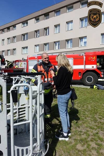 Pět jednotek hasičů prověřil simulovaný požár Domova se zvláštním režimem Clementas ve Vizovicích | POŽÁRY.cz - ohnisko