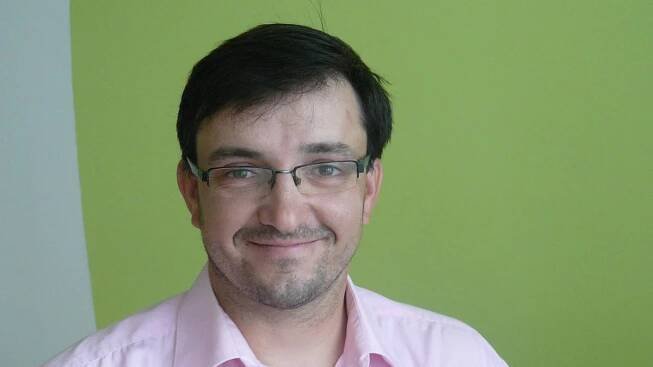 Kartář Josef Abrahám (38) vykládá budoucnost z karet na dálku: Pomáhám lidem ovlivnit jejich osud!