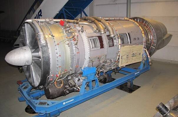 Soubor:Pratt & Whitney JT8D-17A 1.JPG – Wikipedie