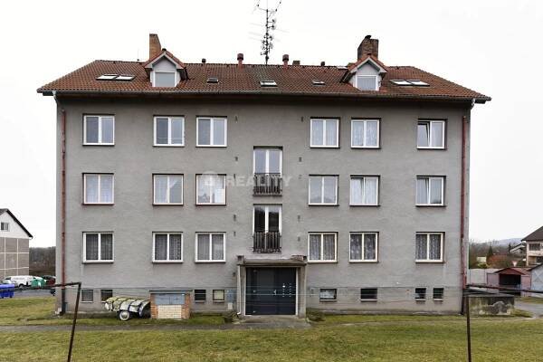 PRODEJ BYTU 2+KK, 51 M2 VE ZDĚNÉM DOMĚ VE ŠTĚKNI, OKRES STRAKONICE