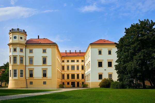 Zámek Strážnice | TuristickaMapa.cz