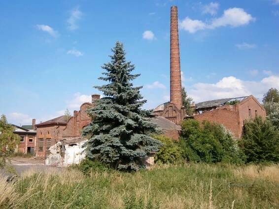 Koželužna v Kuklenách před svou demolicí (Hradec Králové, 19.6.2014)