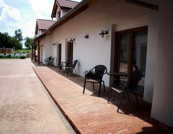 Apartmány Lhota Pohled ze dvora