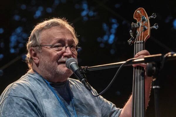 Kladnem znělo country. Zahrál Michal Tučný revival Plzeň, Fleret a Hop Trop