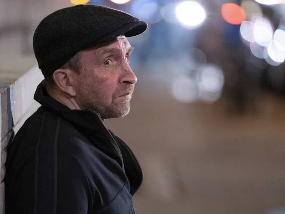 Ray Donovan - Never Gonna Give You Up - Z filmu - Eddie Marsan