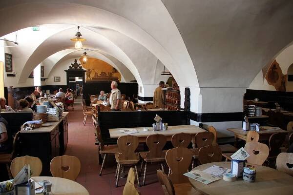 Brauhaus – Wikipedia