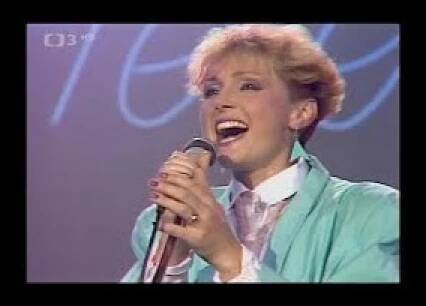 Helena Vondrackova 80s mix