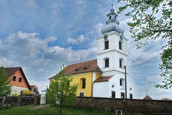 Velká Chmelištná - kostel sv. Bartoloměje