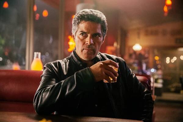 Od soumraku do úsvitu - Bring Me the Head of Santanico Pandemonium - Z filmu - Esai Morales