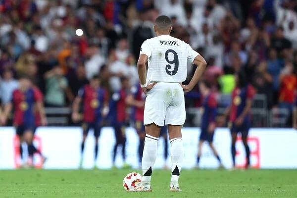 Real Madrid v FC Barcelona: Spanish Super Cup